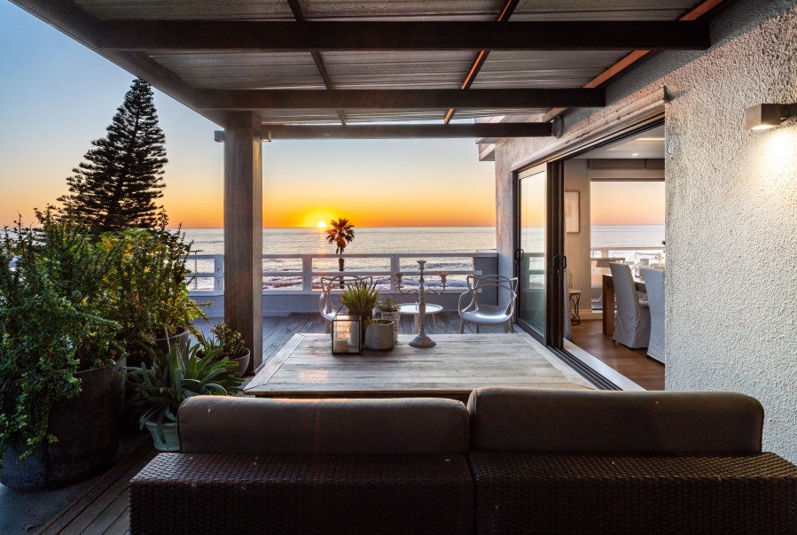 To Let 2 Bedroom Property for Rent in Sea Point Western Cape